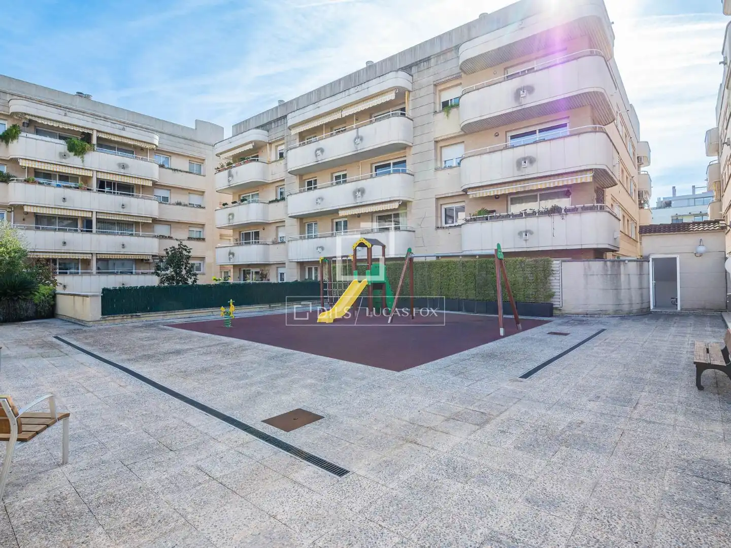 Exterior view of Flat for sale in Sant Cugat del Vallès  with Air Conditioner, Heating and Terrace