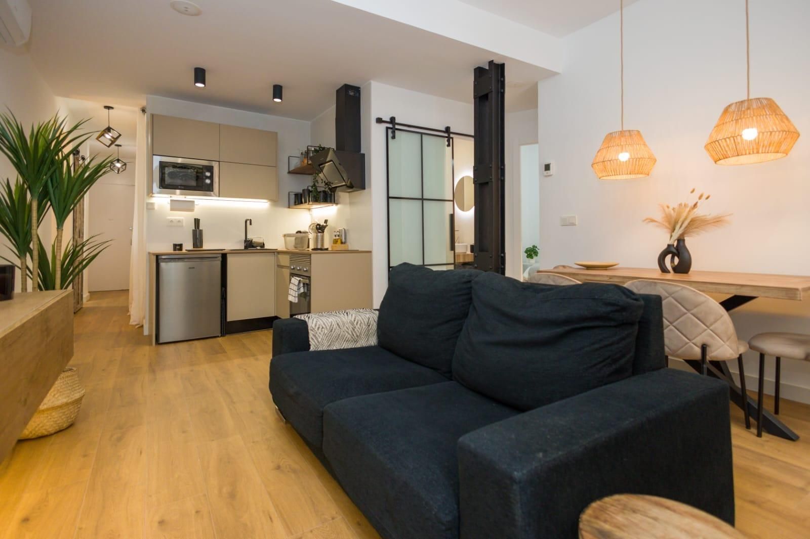 Flat to rent in Casco Antiguo - Sta. Cruz - Ayuntamiento