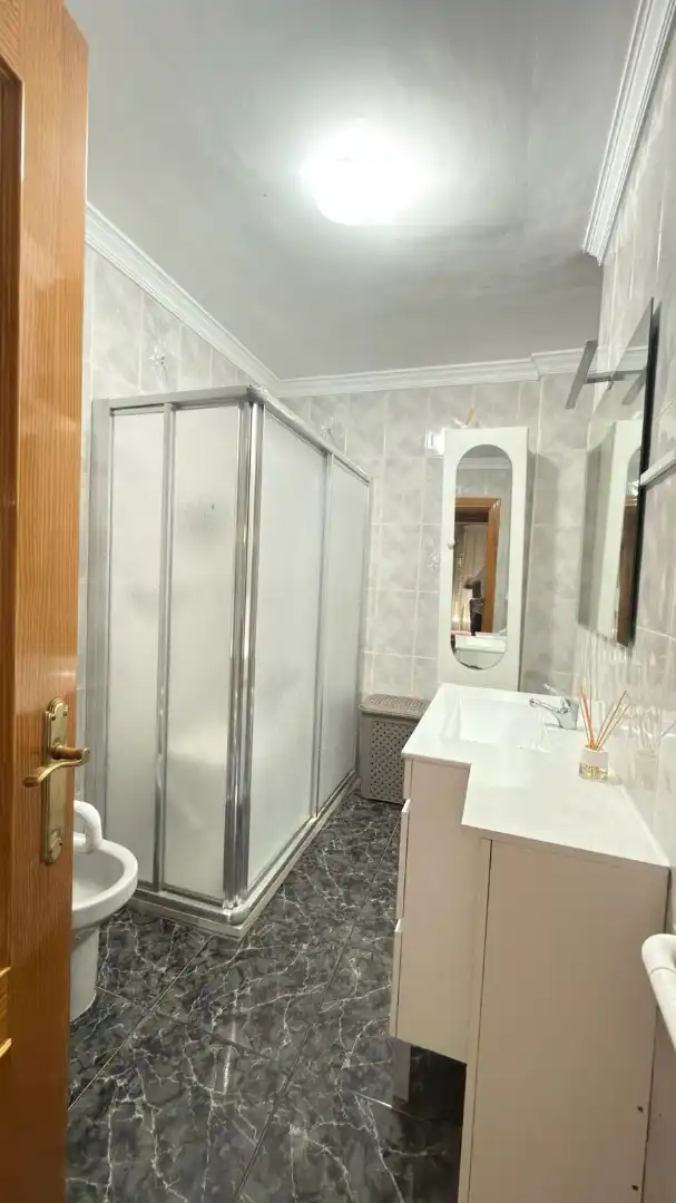 Bathroom of Flat for sale in Vélez-Málaga  with Terrace and Community pool