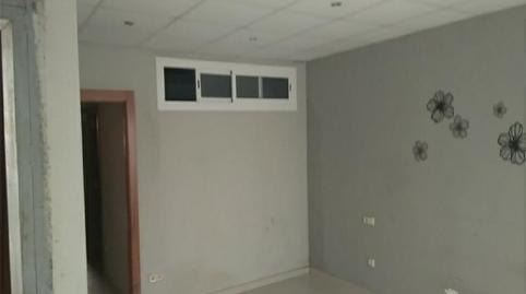 Foto 3 de Piso en venta en C/ Baeza, Zona Esportiva, Barcelona