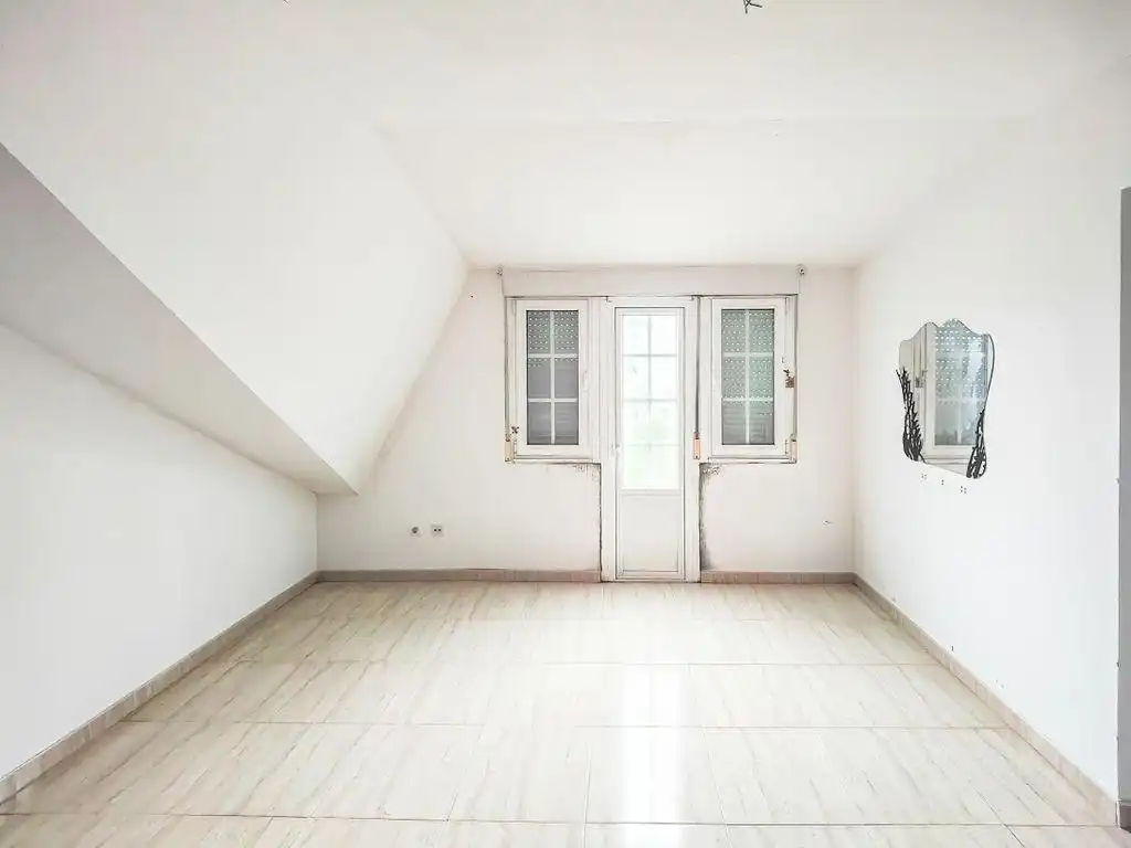 Casa o xalet en venda en Outeiro de Rei amb Jardí privat