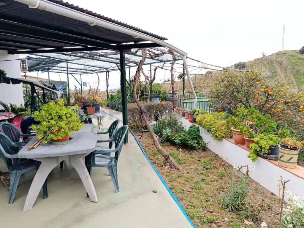Terrassa de Finca rústica en venda en Vélez-Málaga amb Aire condicionat, Jardí privat i Traster