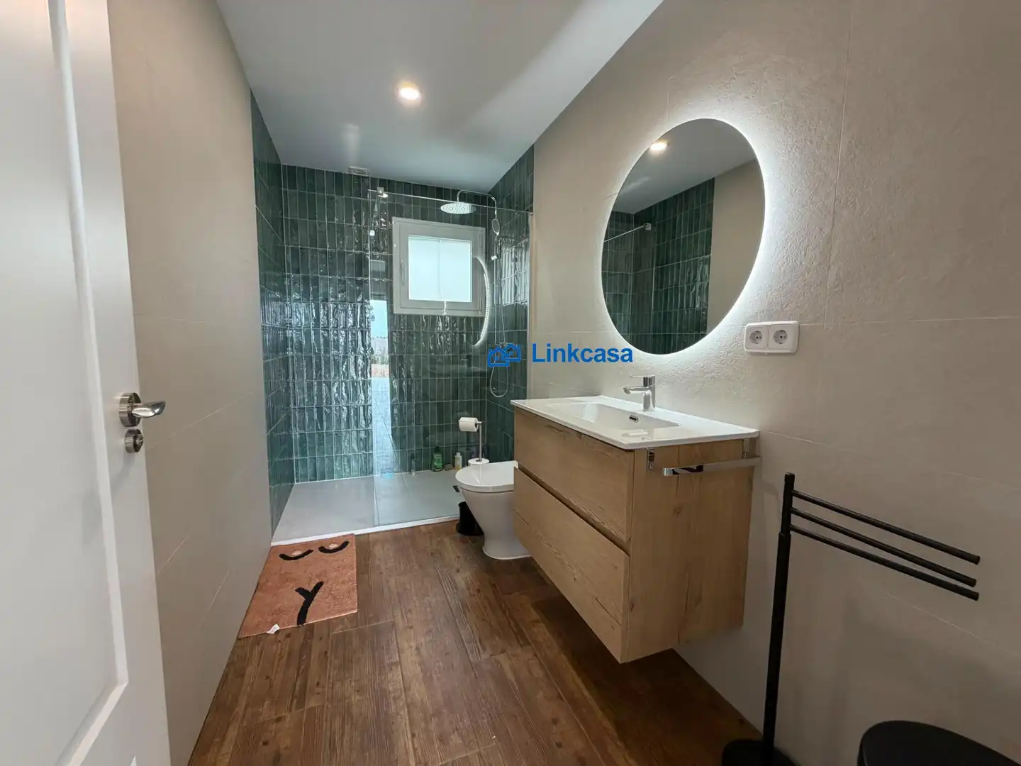 Baño de Casa o chalet en venta en Navas del Rey con Calefacción, Jardín privado y Terraza