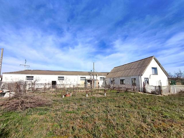 Casa-chalet en Venta en  Calle LA VENTA 16, 16 en Riego de la Vega