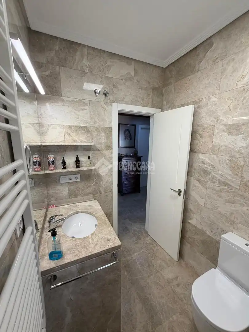 Baño de Casa o chalet en venta en Montequinto con Aire acondicionado, Jardín privado y Terraza