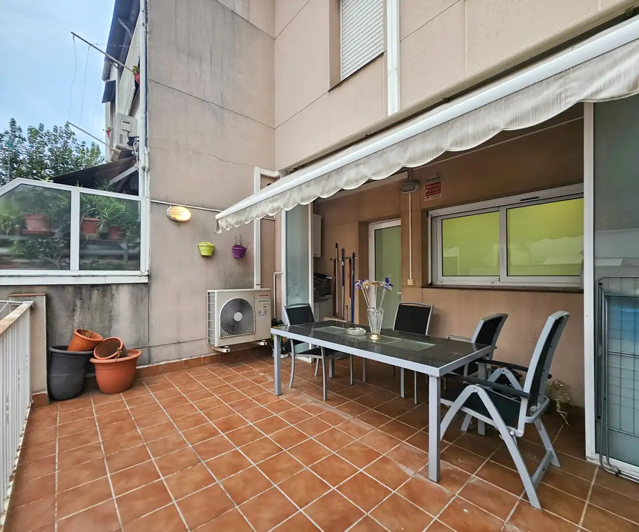 Detached homes for rent in Carrer de Güell i Ferrer, Progrés - Pep Ventura