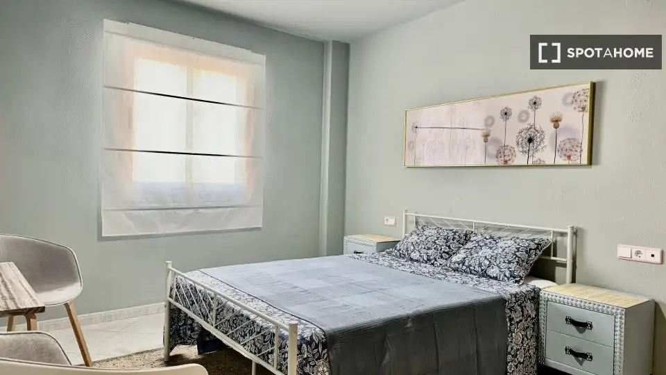 Habitación de Piso de alquiler en Cullera con Aire acondicionado, Calefacción y Amueblado
