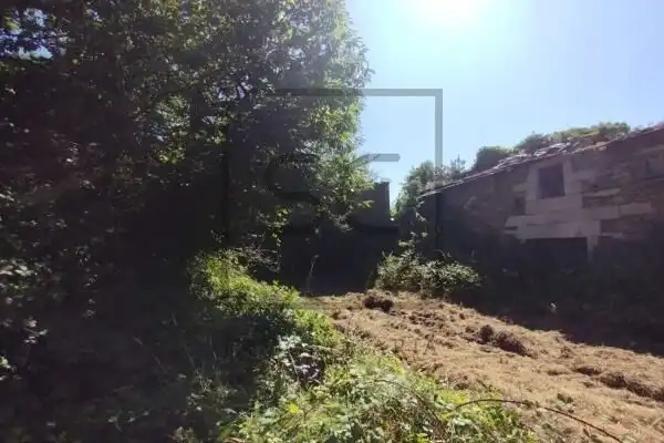 Casa o chalet en venta en Begonte con Jardín privado