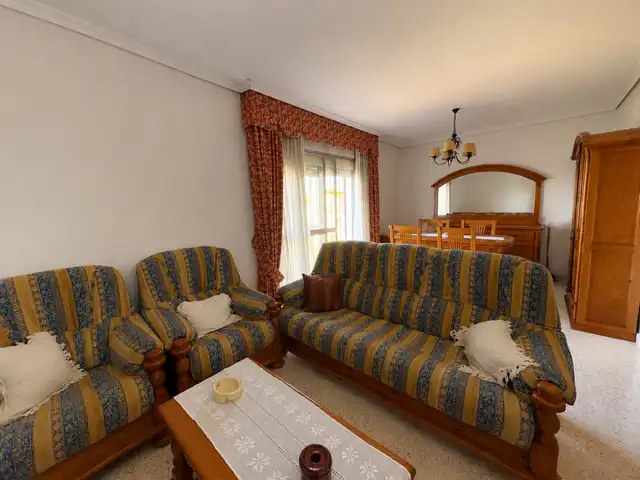 Sala de estar de Casa o chalet en venta en Algeciras con Aire acondicionado, Jardín privado y Terraza