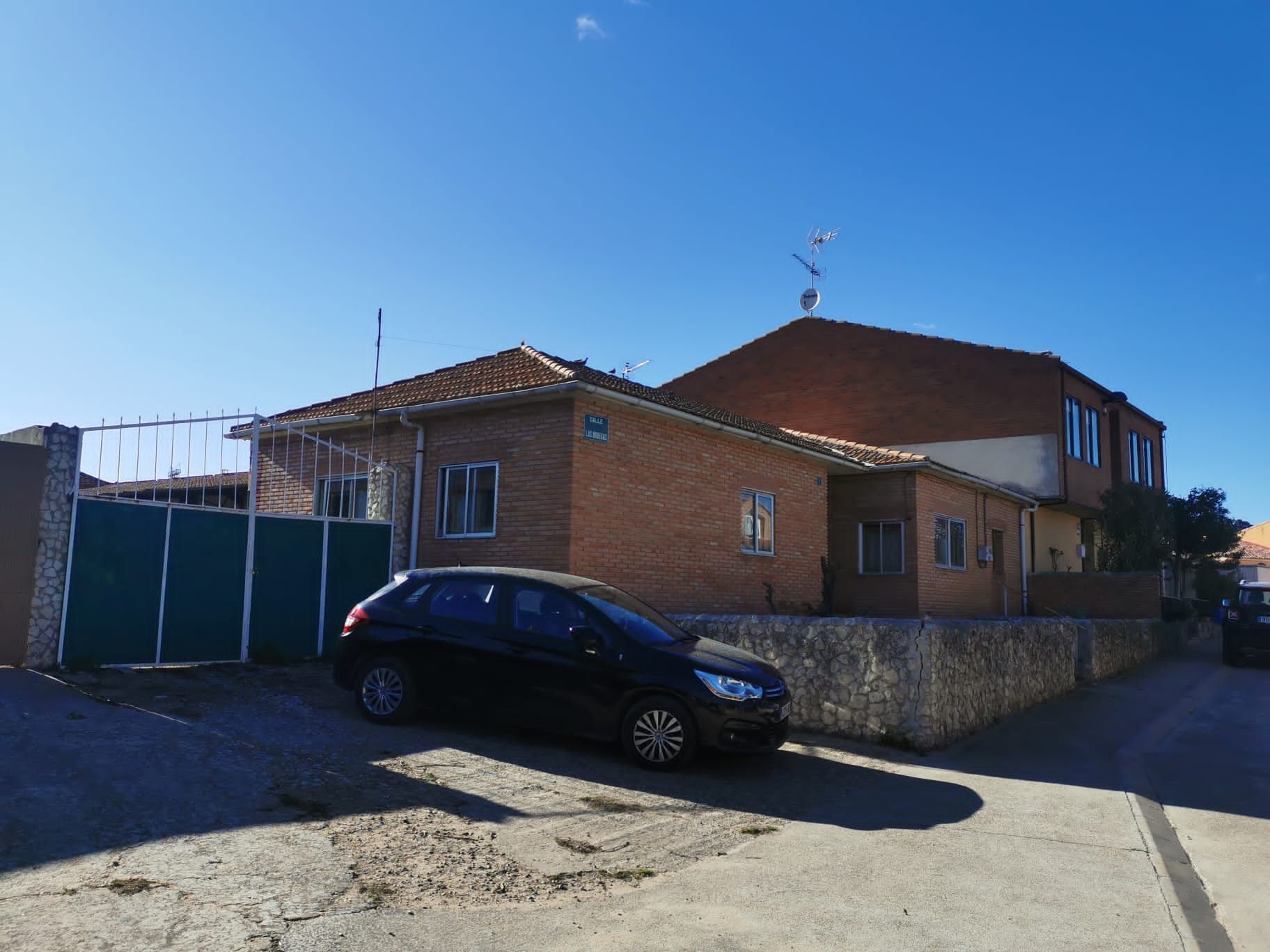 Vista exterior de Casa o xalet en venda en Geria amb Calefacció, Jardí privat i Terrassa