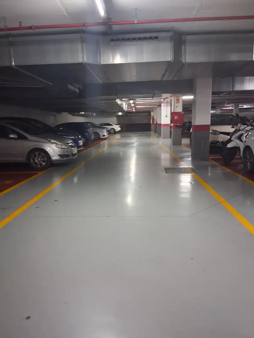 Garage zur Miete in Avinguda del Puig Castellar, 5, Singuerlín