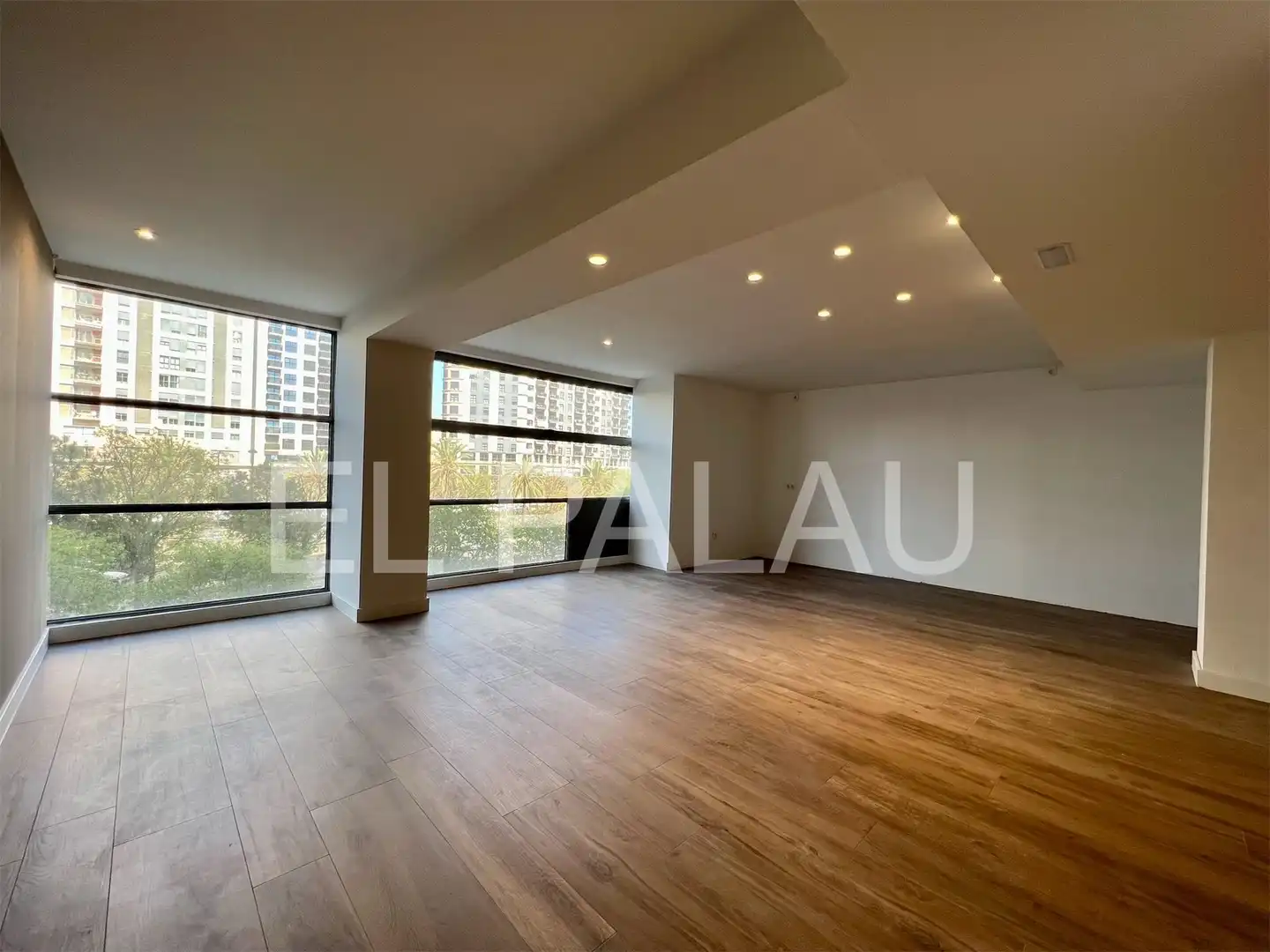 Living room of Office for rent in Valencia  with Air Conditioner