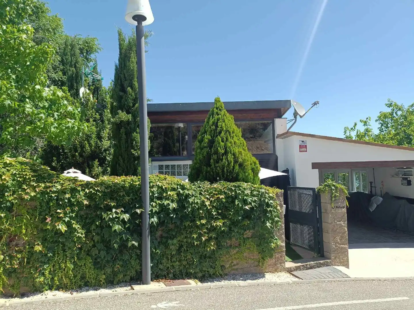 Vista exterior de Casa o chalet en venta en La Puebla de Castro con Aire acondicionado, Calefacción y Jardín privado