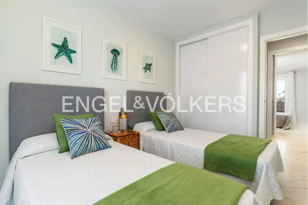 Habitación de Apartamento en venta en Pilar de la Horadada con Aire acondicionado, Calefacción y Terraza