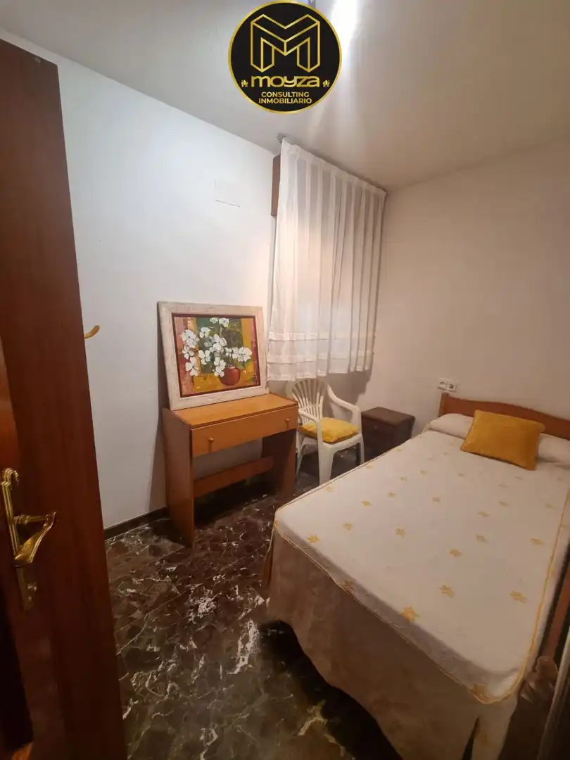 Dormitori de Pis en venda en Jaén amb Traster