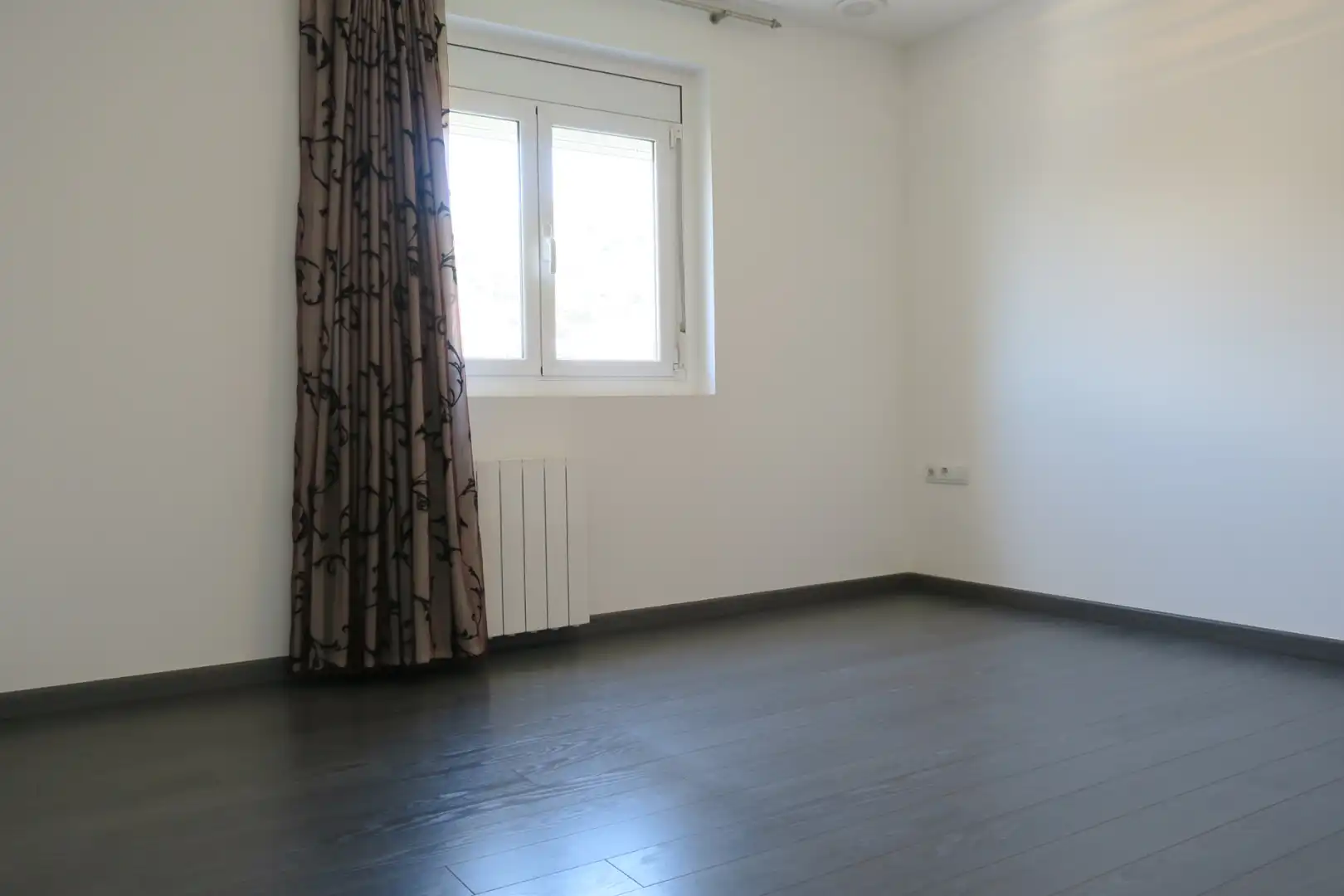 Habitación de Ático en venta en Santa Coloma de Gramenet con Aire acondicionado, Calefacción y Terraza