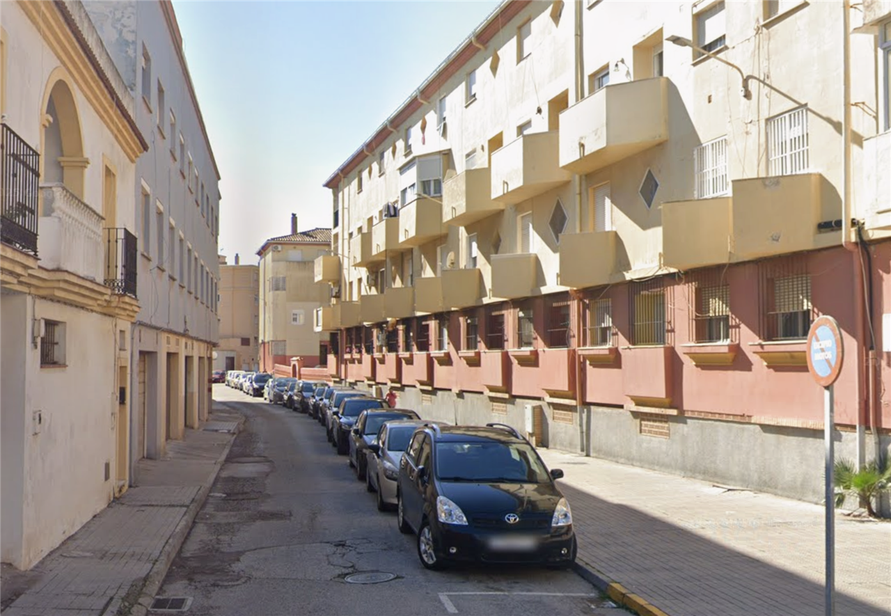Vista exterior de Casa adosada en venta en La Línea de la Concepción