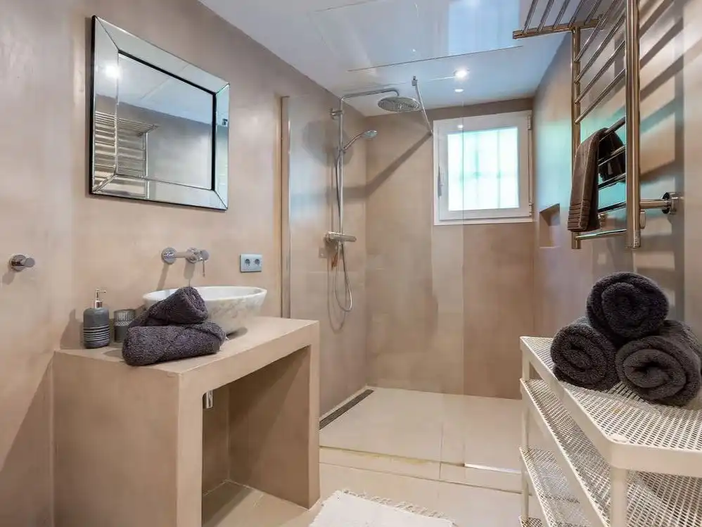 Baño de Casa o chalet de alquiler en Santa Eulària des Riu con Jardín privado, Parquet y Terraza