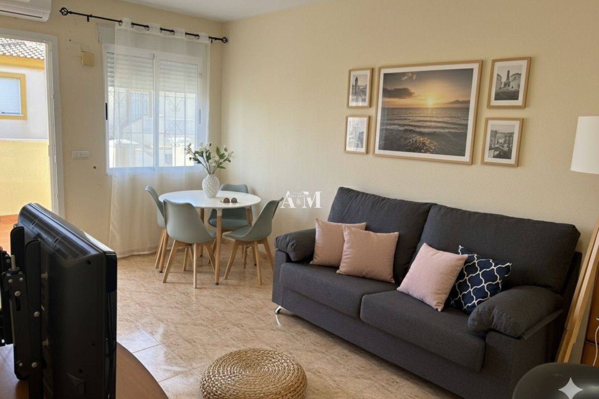 Living room of Flat to rent in Orihuela  with Air Conditioner, Heating and Terrace