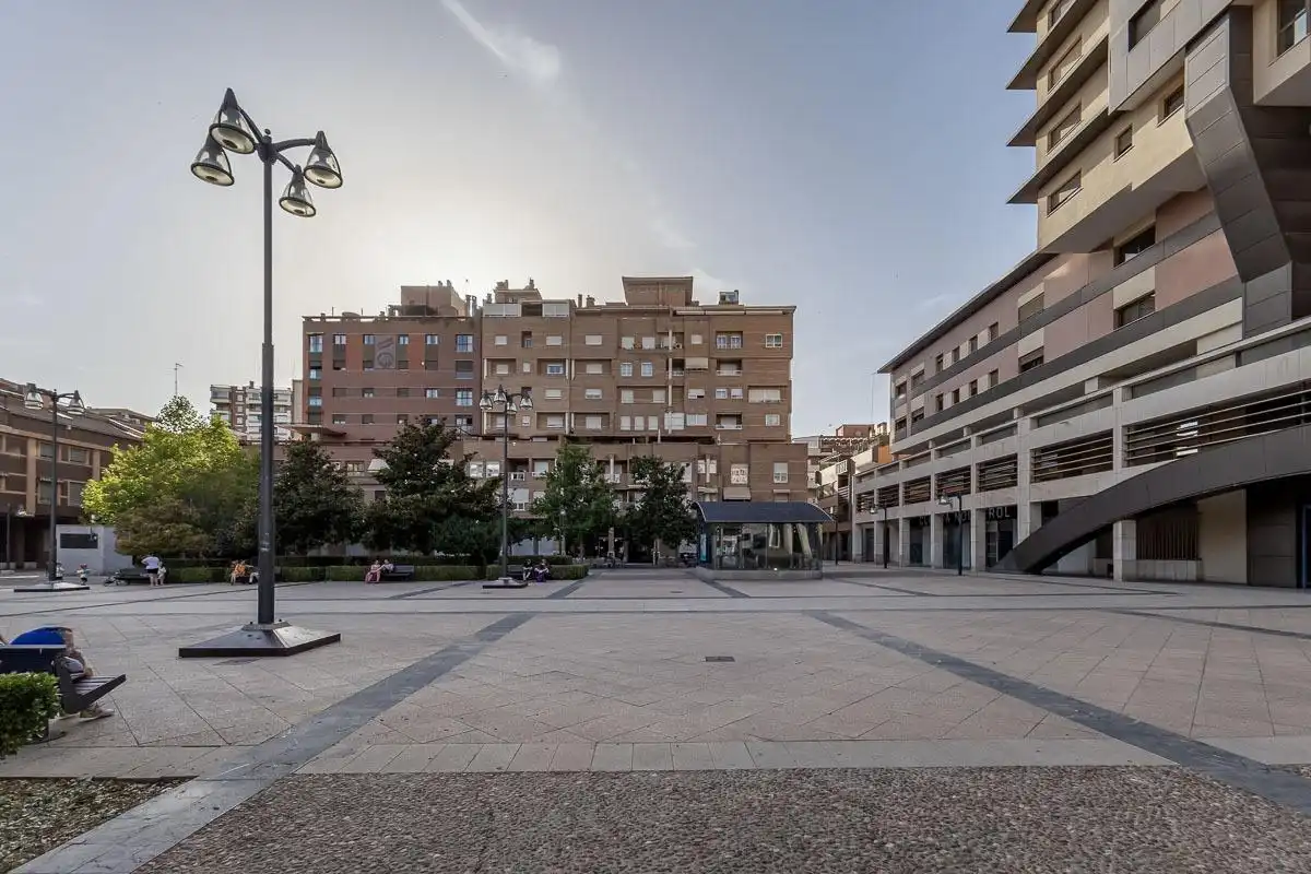 Vista exterior de Pis de lloguer en Granada amb Aire condicionat, Calefacció i Balcó