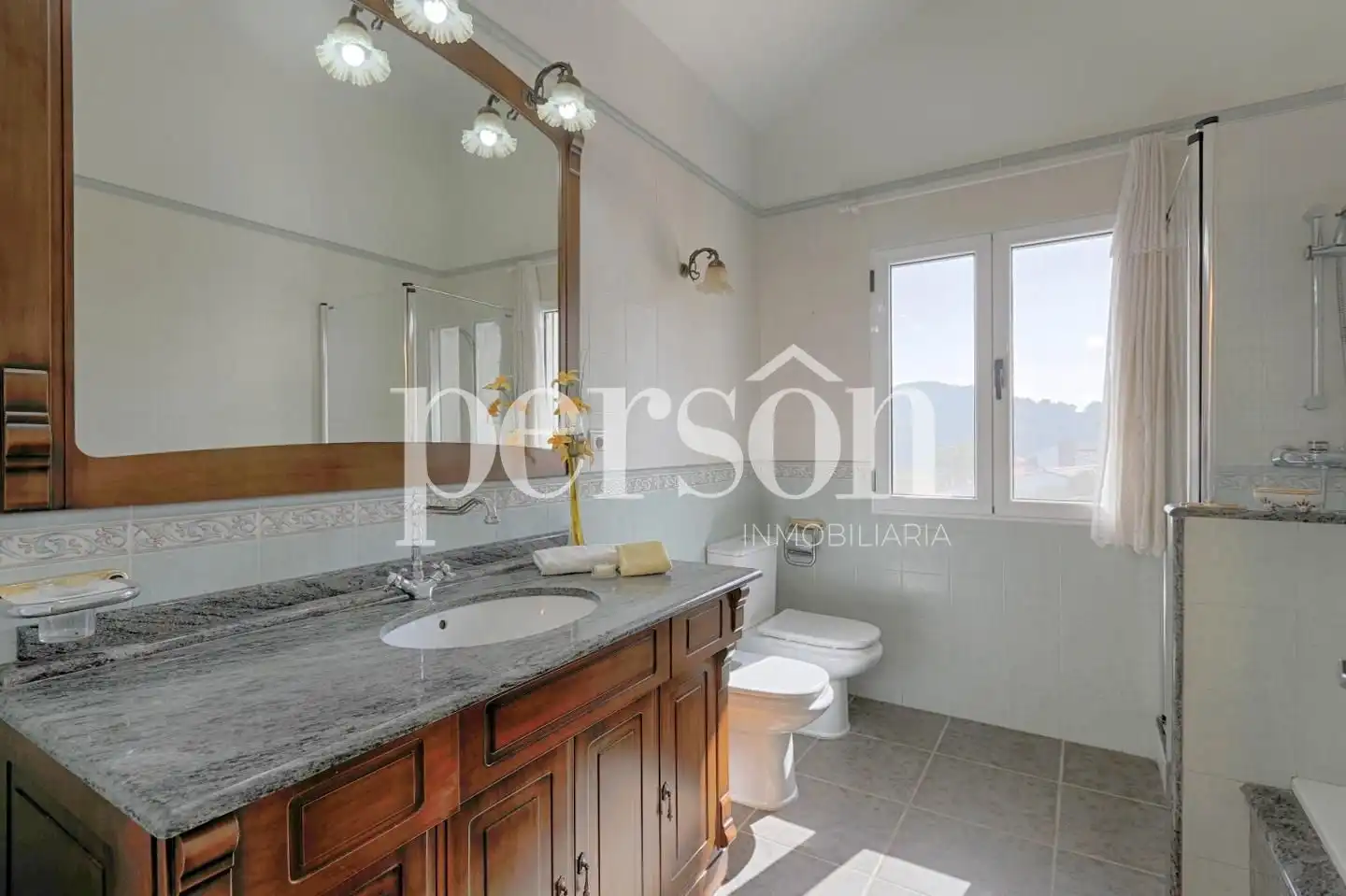 Baño de Casa o chalet en venta en Alzira con Jardín privado, Terraza y Piscina
