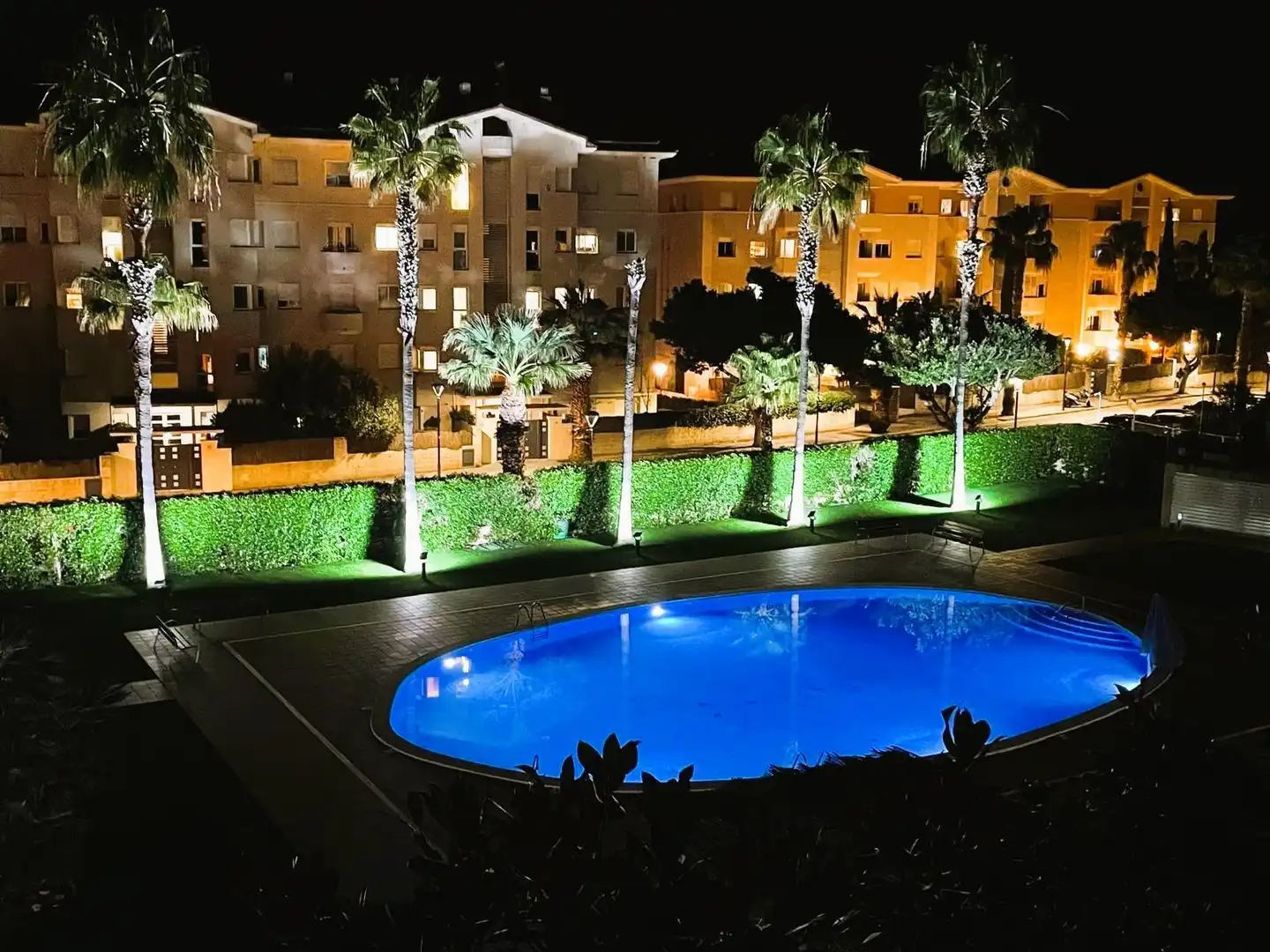 Piscina de Piso en venta en Sitges con Aire acondicionado, Calefacción y Jardín privado