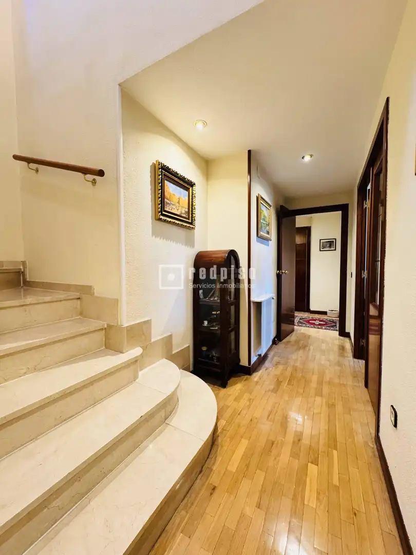 Dúplex en venta en Fuenlabrada con Calefacción, Jardín privado y Parquet