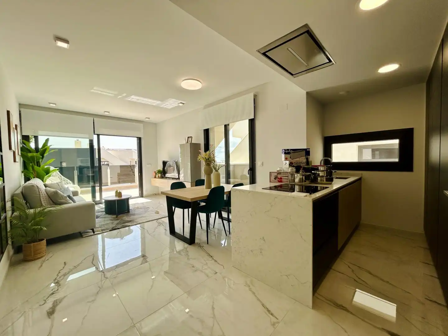 Cocina de Ático en venta en Orihuela con Aire acondicionado, Calefacción y Jardín privado