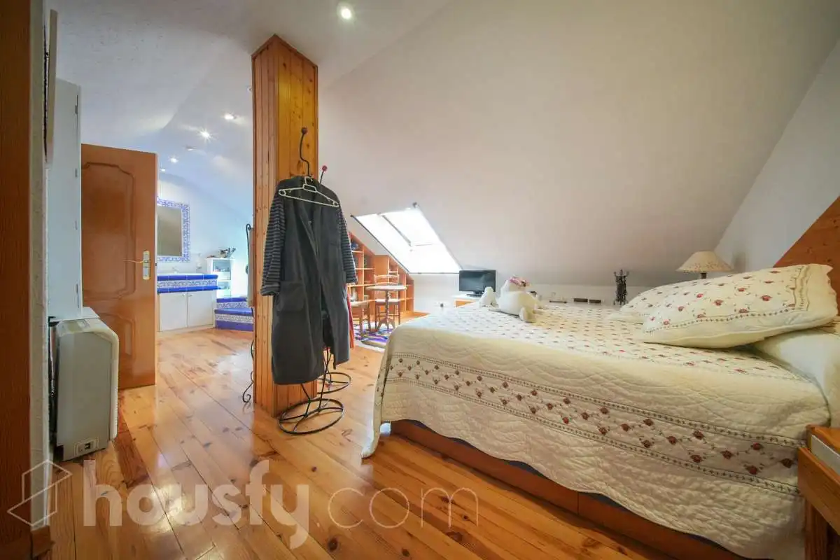 Dormitori de Casa o xalet en venda en Rivas-Vaciamadrid amb Aire condicionat, Calefacció i Jardí privat
