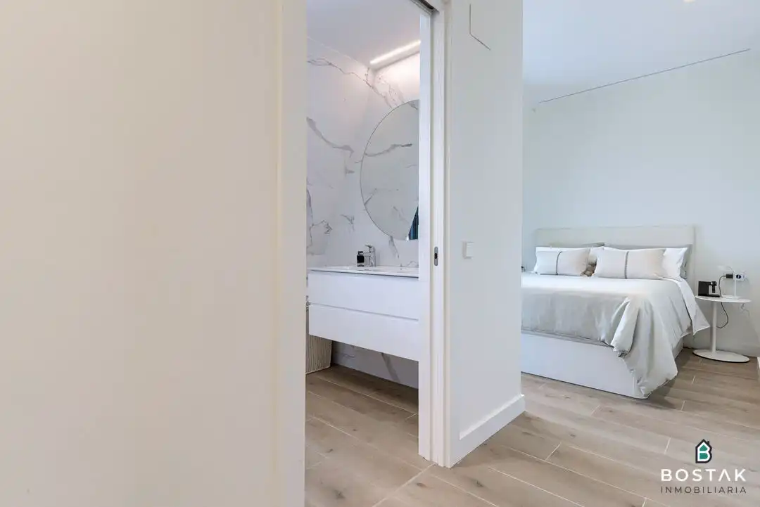 Baño de Ático de alquiler en Bilbao  con Calefacción, Terraza y Balcón
