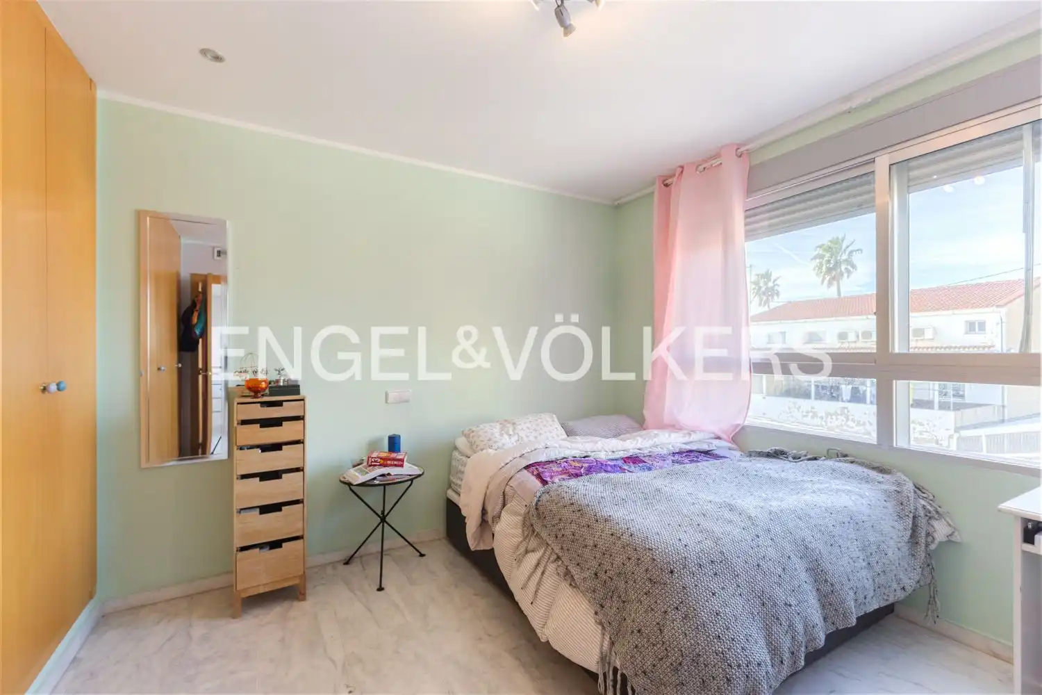 Habitación de Casa o chalet en venta en Benissanó con Aire acondicionado, Calefacción y Jardín privado