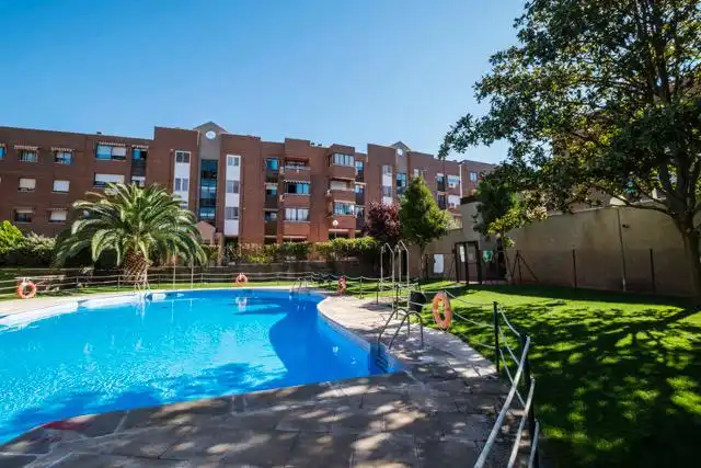 Piscina de Piso en venta en Pozuelo de Alarcón con Aire acondicionado, Calefacción y Parquet