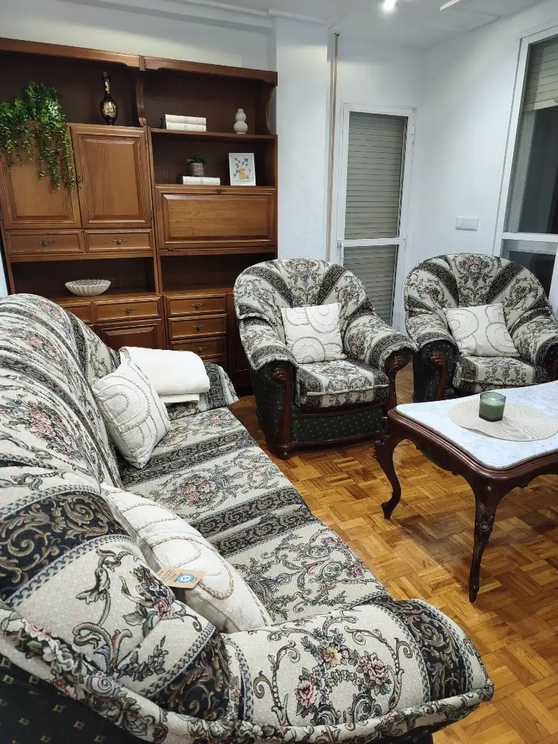 Living room of Flat for share in Ourense Capital   with Heating, Furnished and Oven
