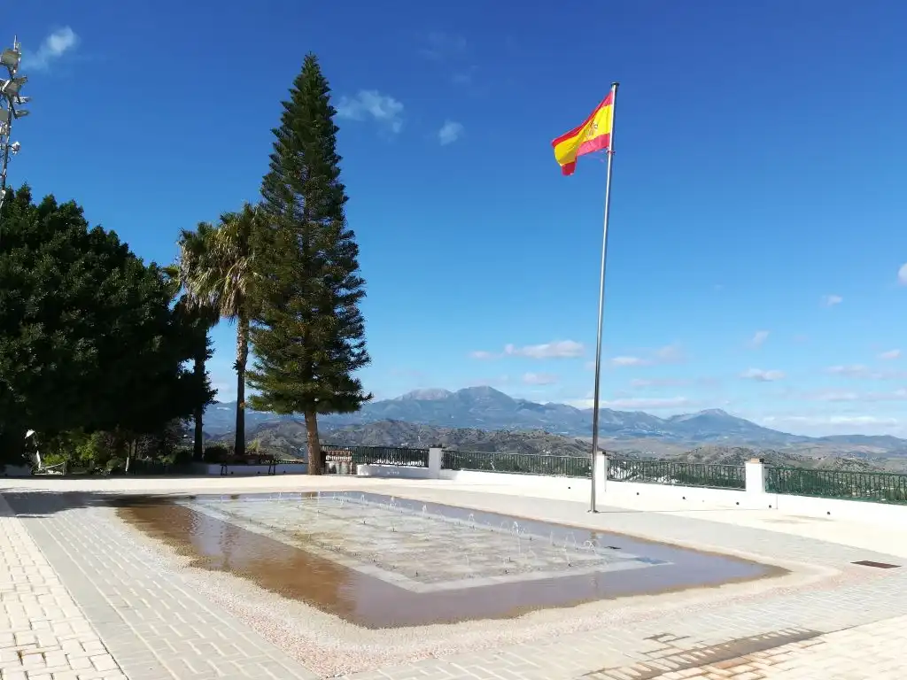 Piscina de Casa o chalet en venta en Coín con Aire acondicionado, Calefacción y Terraza