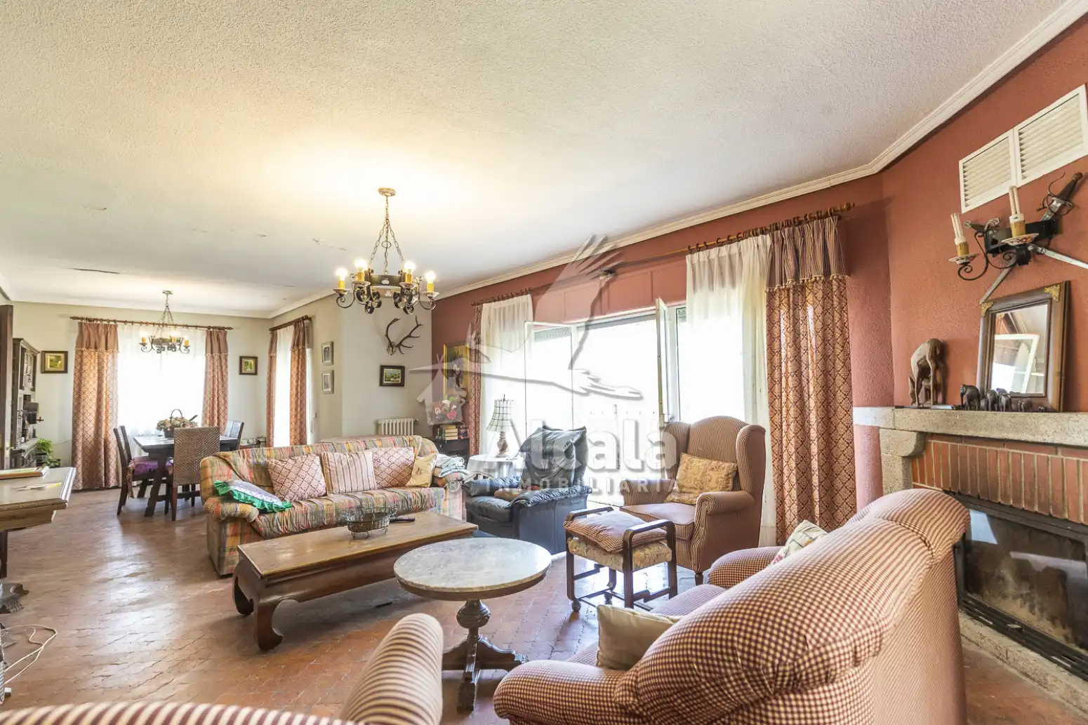 Sala de estar de Casa o chalet en venta en Valverde de Alcalá con Calefacción, Terraza y Trastero