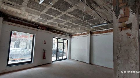 Solvia Inmobiliaria  Locales Cornellà de Llobregat, imatge 2
