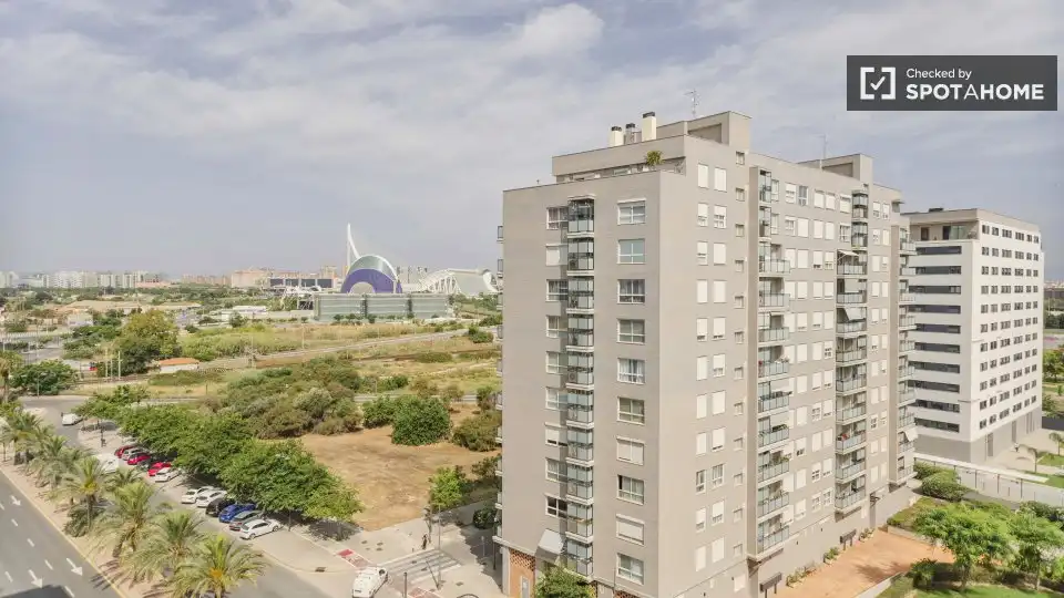 Vista exterior de Piso de alquiler en Valencia con Aire acondicionado, Calefacción y Amueblado