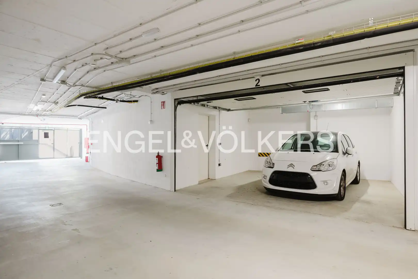 Parking de Casa o chalet de alquiler en Donostia - San Sebastián  con Calefacción, Terraza y Piscina