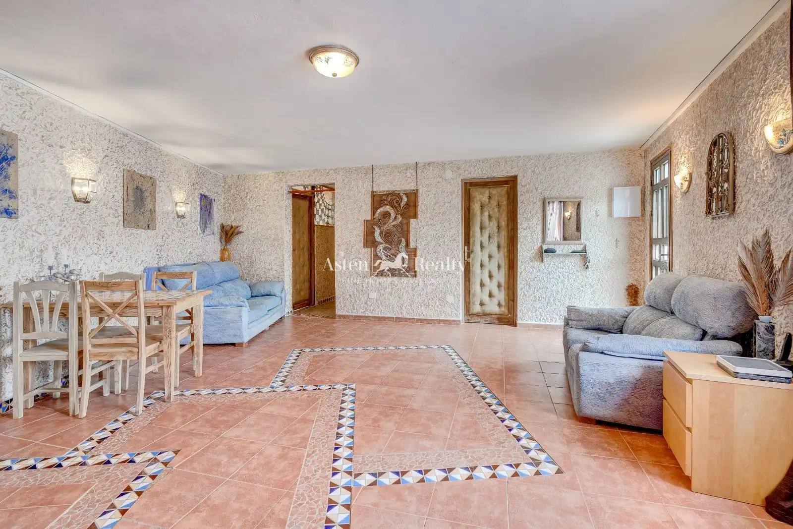 Sala d'estar de Casa o xalet en venda en Santiago del Teide amb Jardí privat, Terrassa i Traster