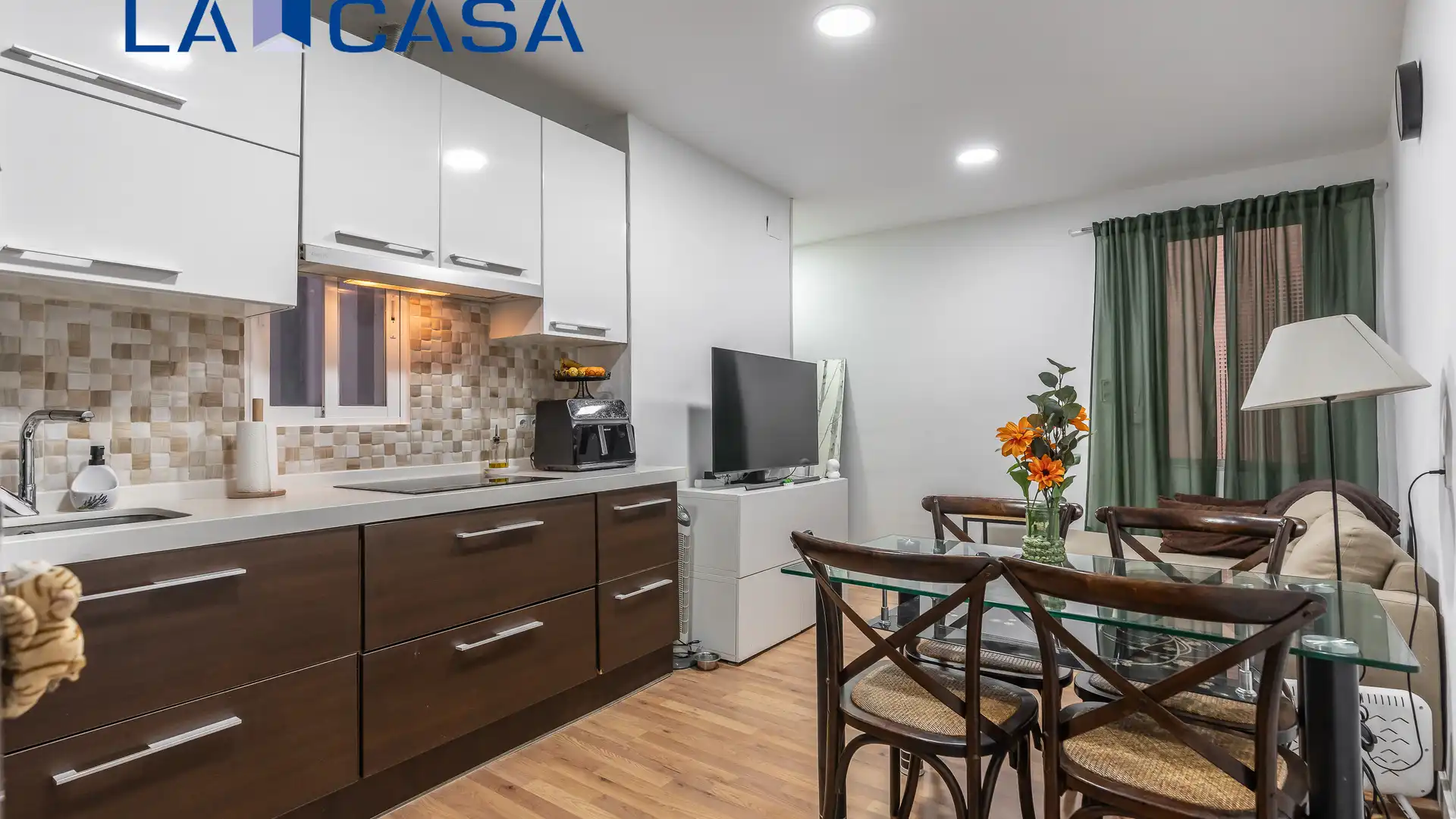 Cocina de Piso en venta en  Madrid Capital