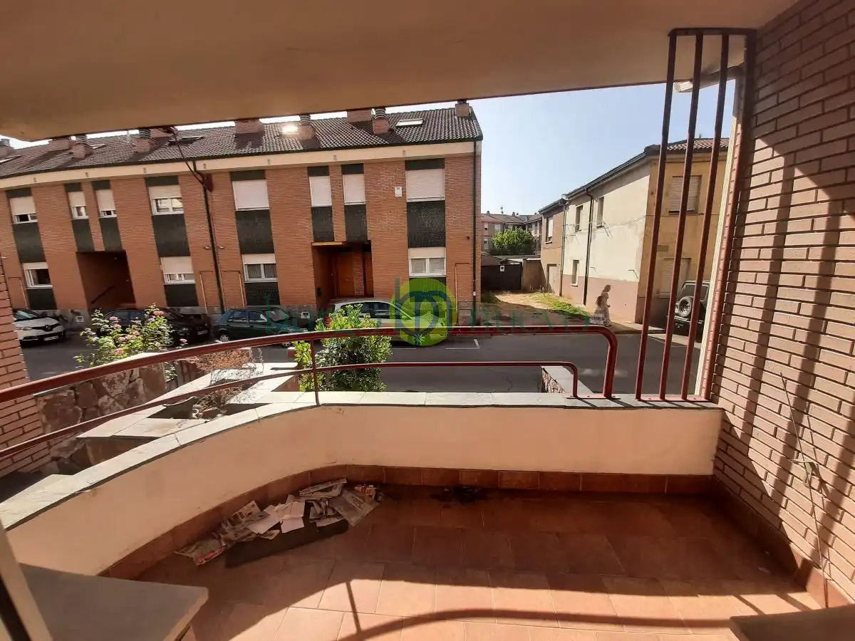 Haus oder Chalet zur Miete in Calle Guadalquivir, San Andrés del Rabanedo pueblo
