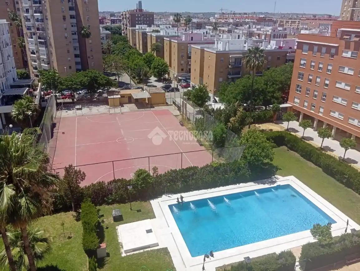 Piso de alquiler en San Carlos - San José