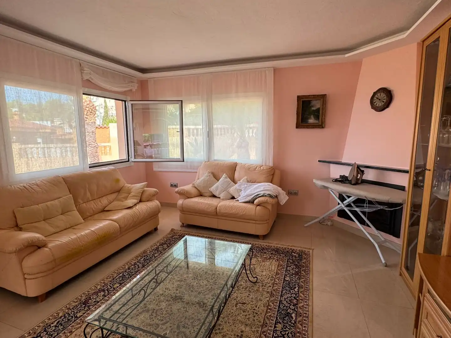Sala de estar de Casa o chalet en venta en El Campello con Aire acondicionado, Calefacción y Jardín privado