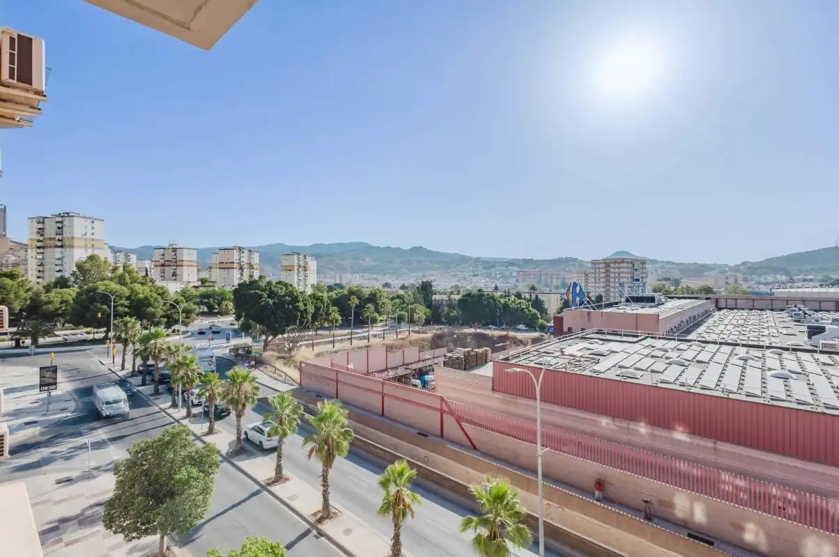 Vista exterior de Piso en venta en Málaga con Aire acondicionado, Calefacción y Piscina