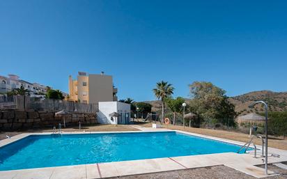 Schwimmbecken von Wohnung zum verkauf in Rincón de la Victoria mit Terrasse und Schwimmbad