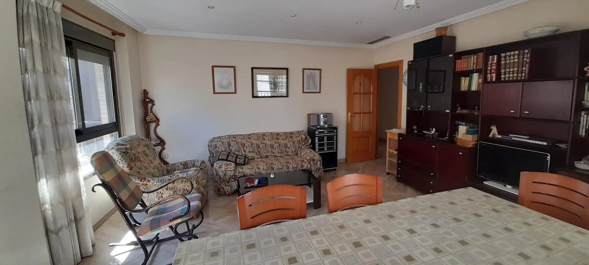 Wohnzimmer von Wohnung zur Miete in Elche / Elx mit Klimaanlage, Möbliert und Balkon