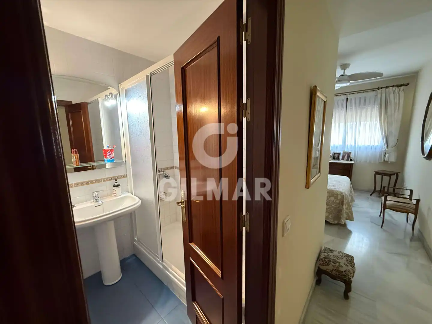 Bedroom of Flat for rent in Sevilla  with Air Conditioner, Heating and Terrace