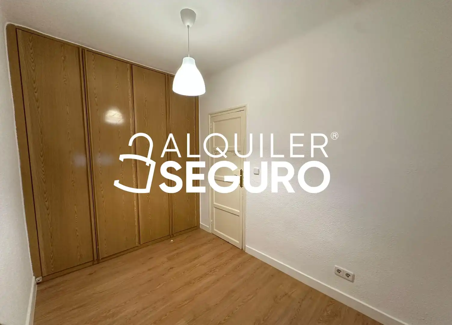 Schlafzimmer von Wohnung zur Miete in Madrid mit Heizung und Terrasse