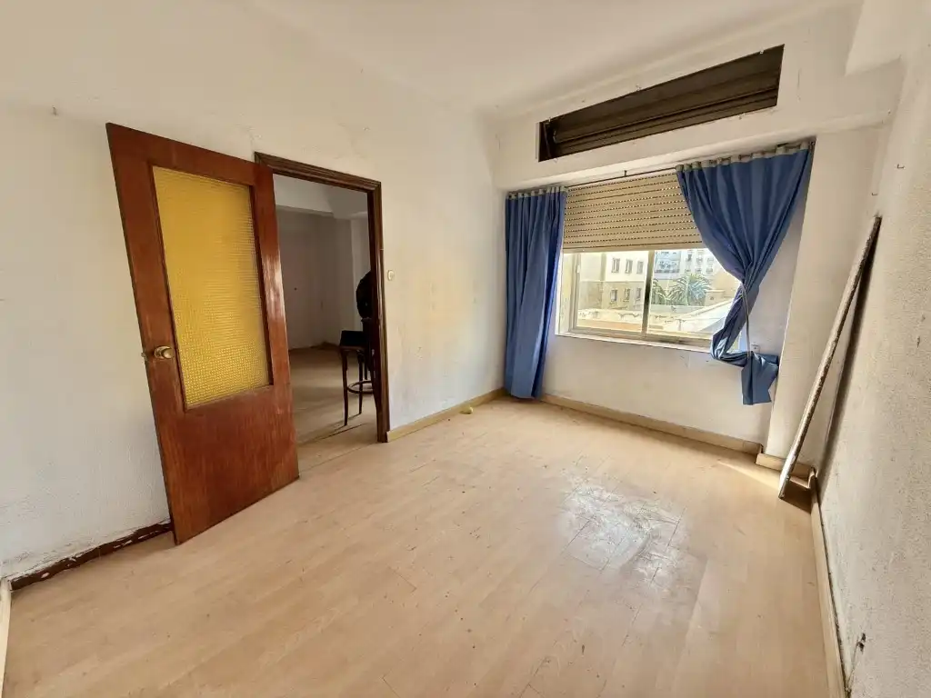 Schlafzimmer von Wohnung zum Verkauf in Cádiz