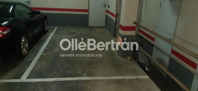 Garaje en Alquiler en de Martí i Julià en Casagemes